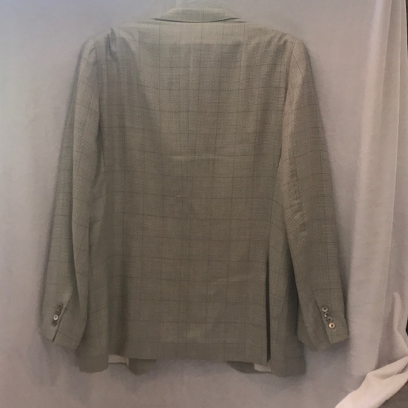 Blazer - Picture 6 of 6